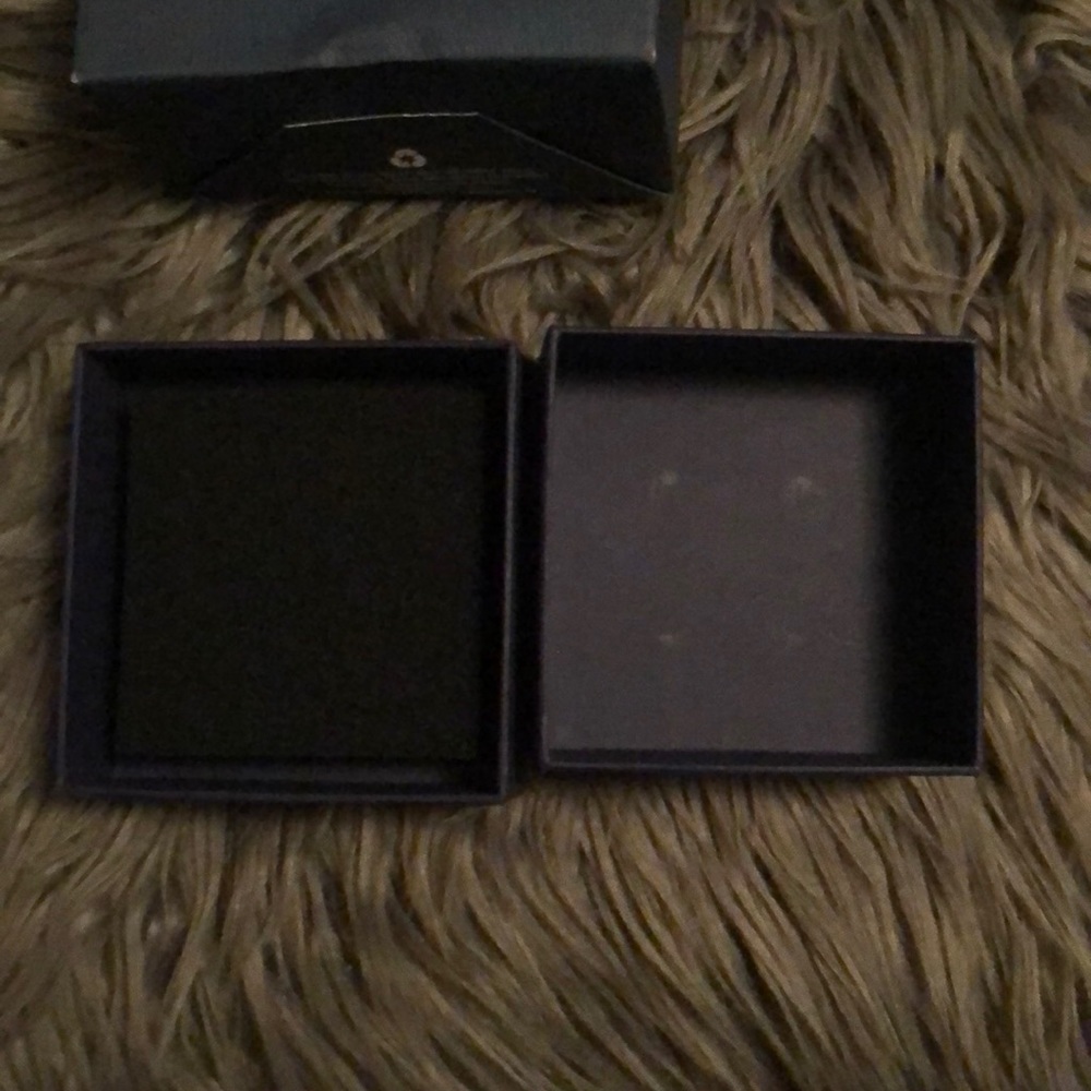 Swarovski bags and box lot - Picture 3 of 5
